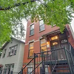 Pet-Friendly Chicago Getaway 4 Mi To Downtown!