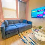 Mccormick Place Magnificent 2Br-2Ba With Optional Parking, Patio, Gym Access That Sleeps 6