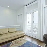 Artsy 3Br In River West By Sonder