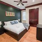 Penthouse 3Br In Lincoln Park By Sonder
