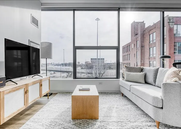 W Loop 1Br W Gym Pool In Heart Of Greektown Chi-536