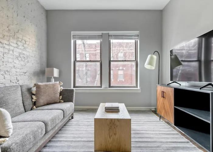 Lakeview 2Br W Courtyard Wd 2 Blocks To L Chi-517