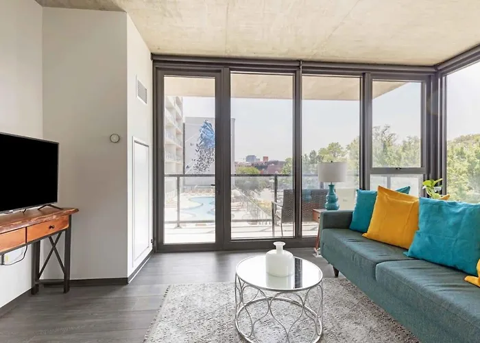 2Br Chic New Apartment With Rooftop Pool & Gym