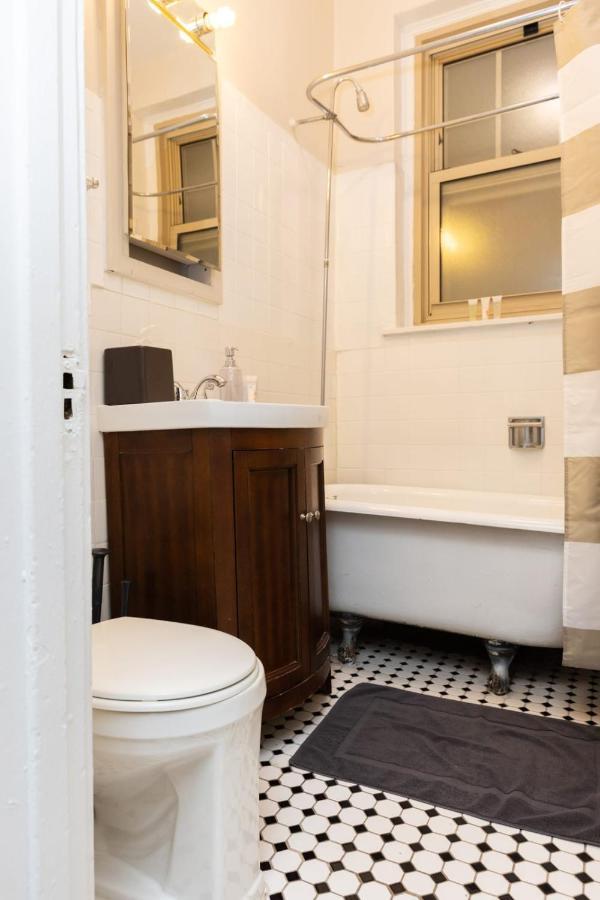 Apartment Frontdesk Open Studio Apt Near Promontory Point Chicago
