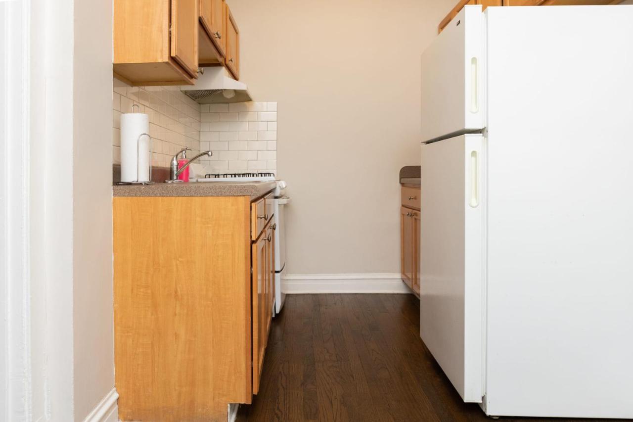 Frontdesk Studio Apt Near The Museum Of Science Apartment Chicago