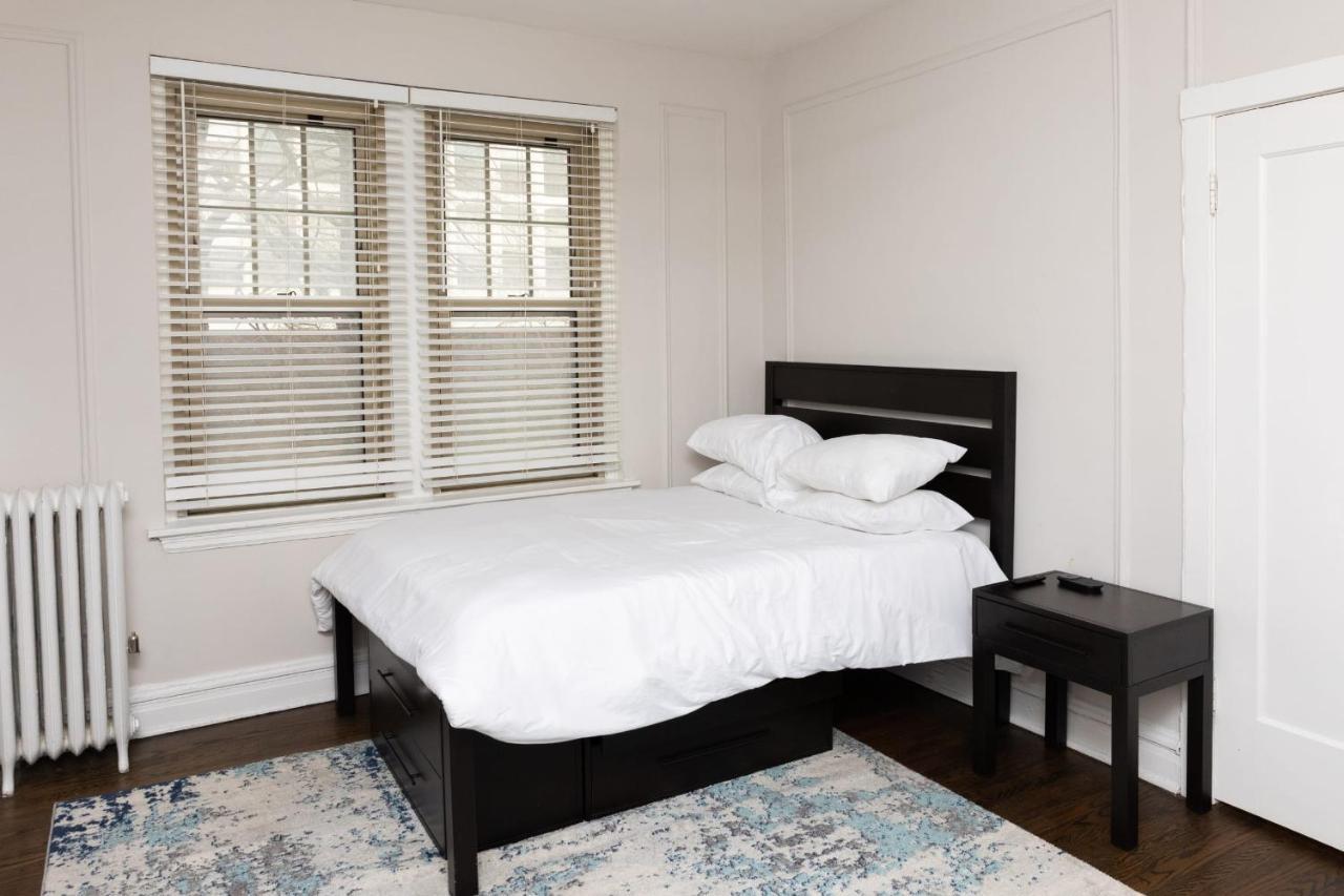 Apartment Frontdesk Studio Apt Near The Museum Of Science