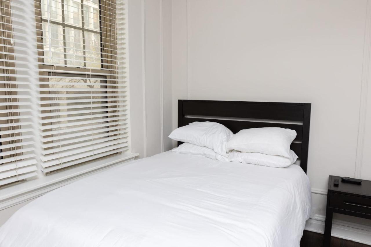 Frontdesk Studio Apt Near The Museum Of Science Apartment Chicago