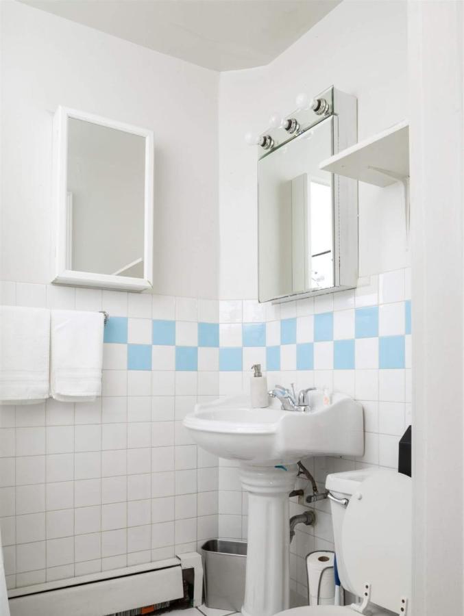 Steps To Bars, Lake, Eats With Easy Access By Zencity Apartment