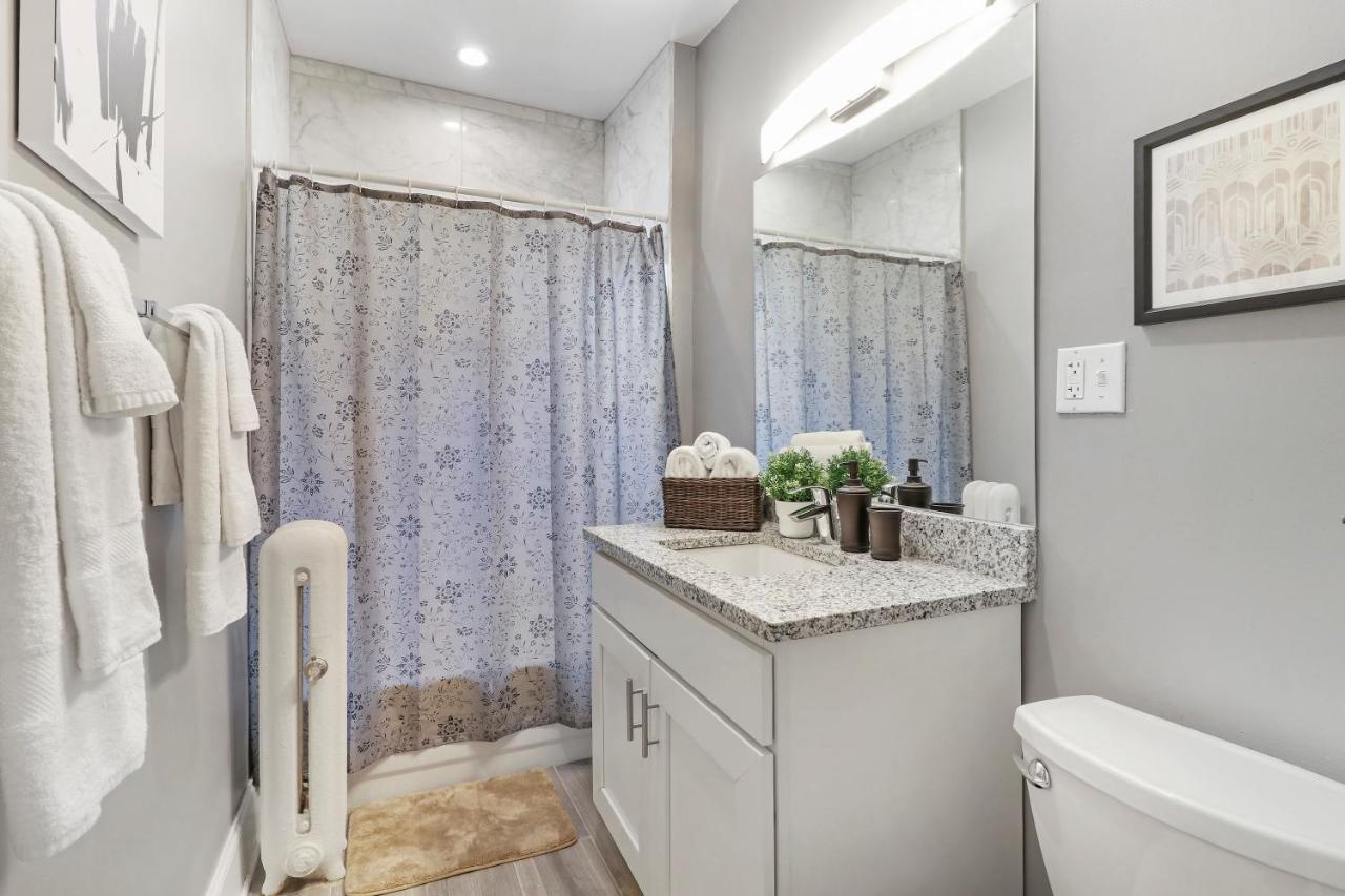 Modern 3br Apt In Boystown, 12-min Walk To Wrigley - Stratford 1s
