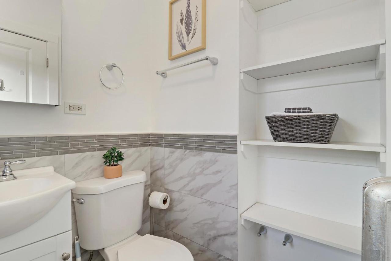 Alluring Studio In Jefferson Park - Leland 1n * Chicago