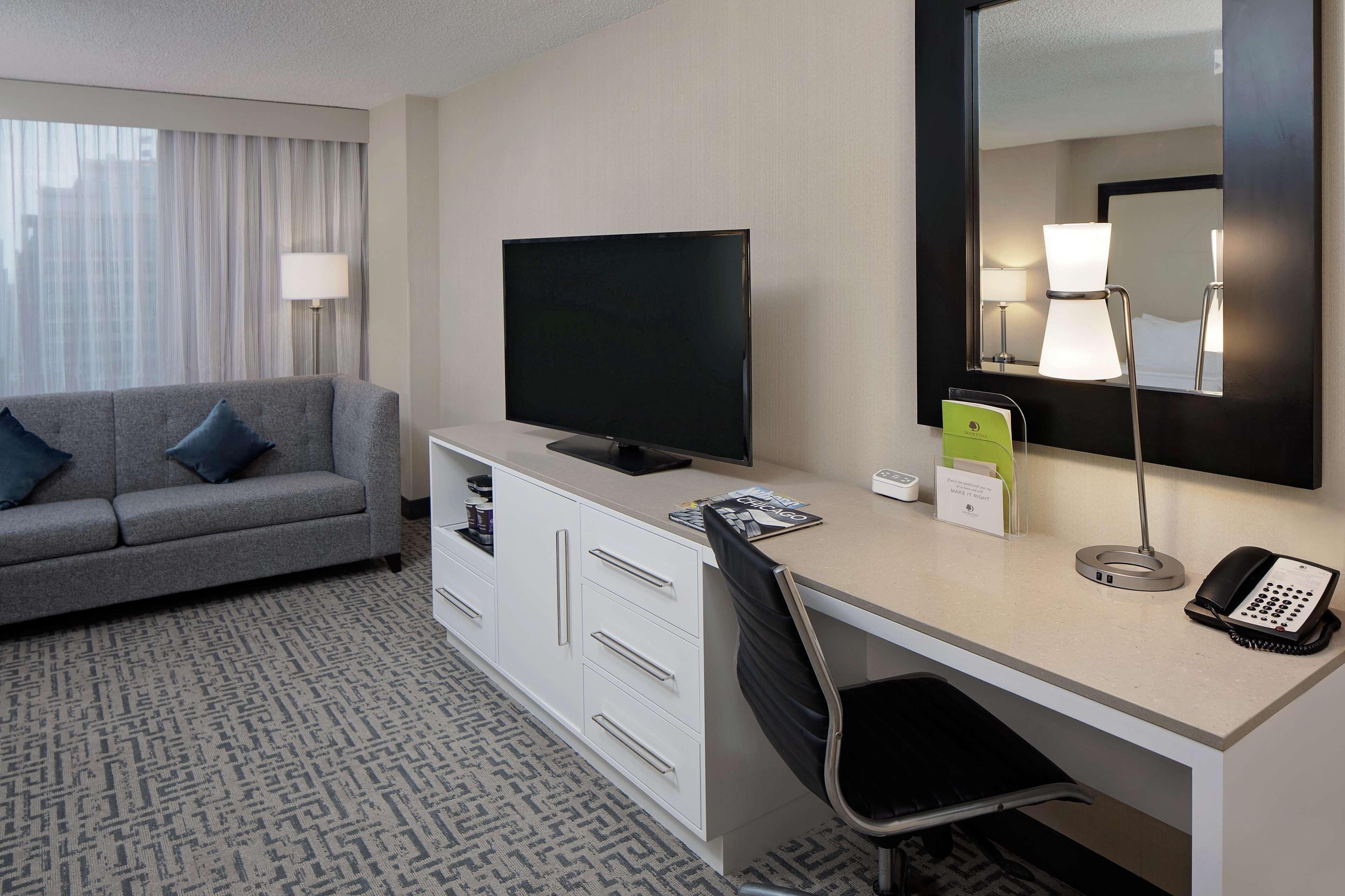 Hyatt Centric Magnificent Mile Hotel