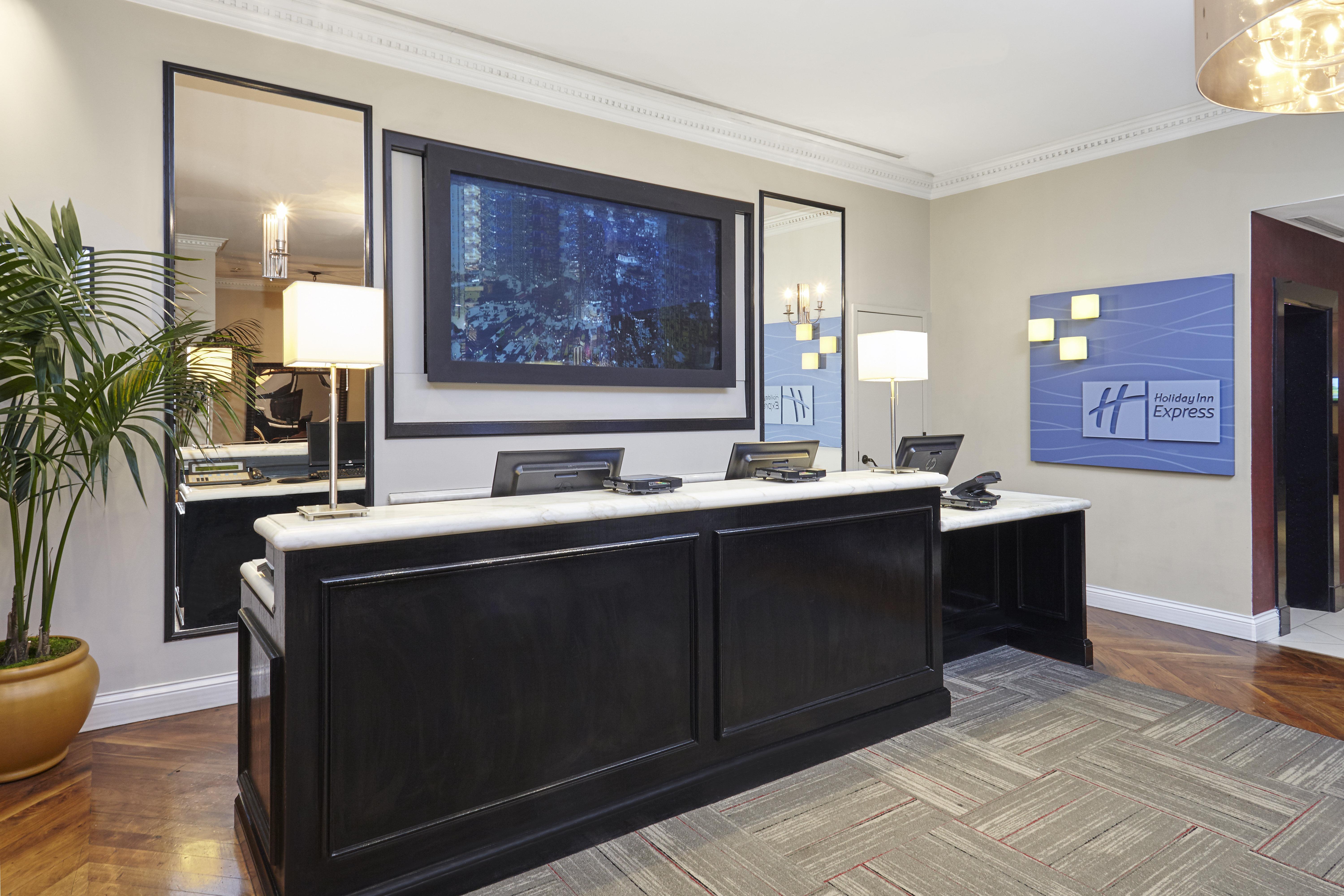 Hyatt Centric Magnificent Mile Hotel