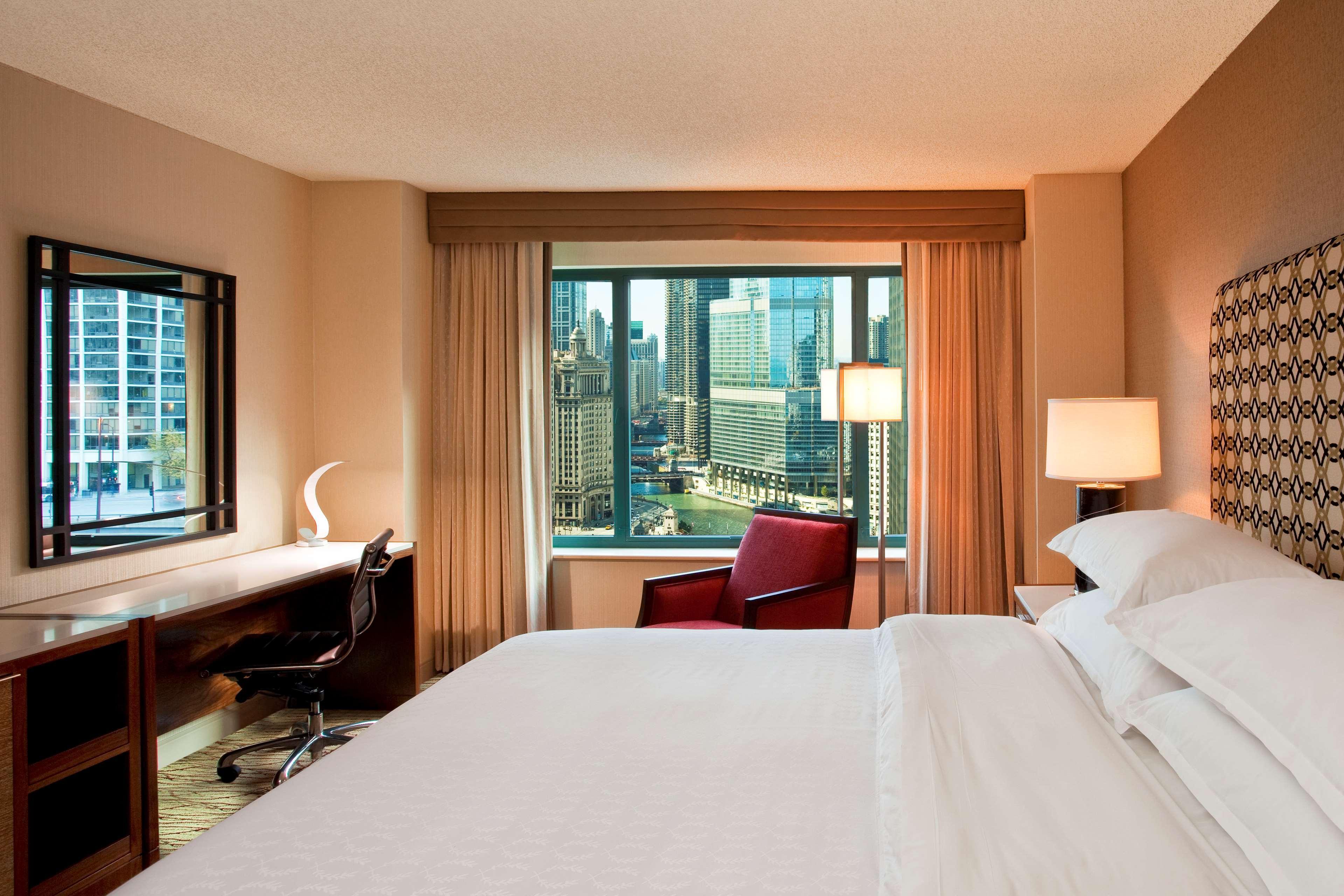 Hotel Sheraton Grand Riverwalk Chicago
