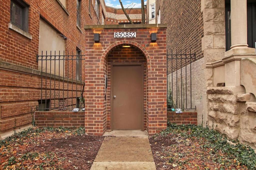 Charming 2br Apt In The Heart Of - Barry Gb Apartment *