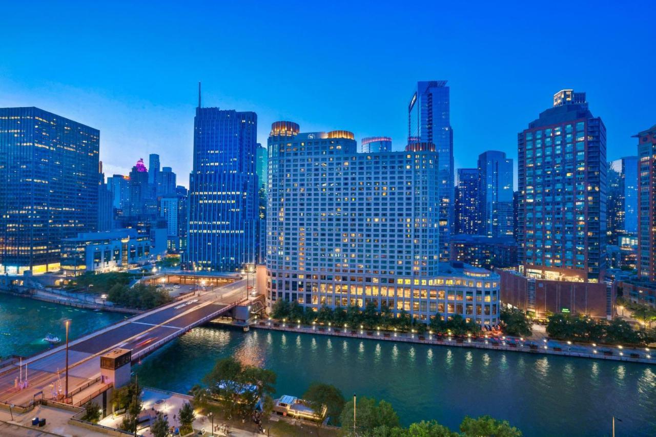 Sheraton Grand Riverwalk Hotel 4*
