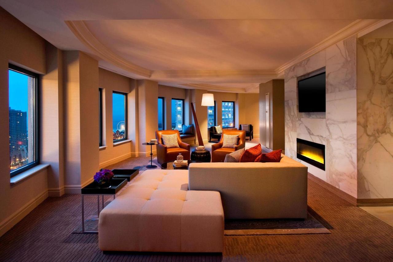 Sheraton Grand Riverwalk Hotel Chicago