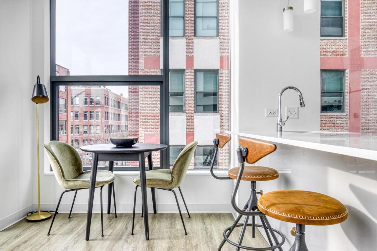 W Loop 1br W Gym Pool In Heart Of Greektown Chi-536 Chicago