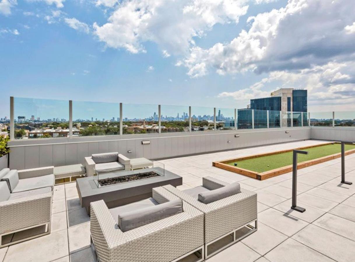 Logan Sq 1br W Roof Gym 1 Block To L Chi-479 * Chicago