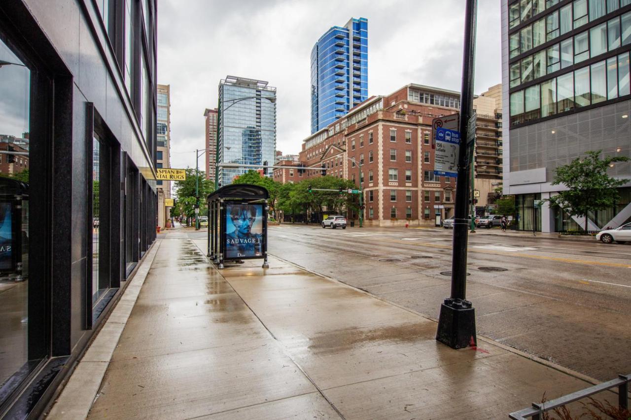 Apartamento River North 1br W Gym Lounge Roof Nr Riverwalk Chi-897 Chicago