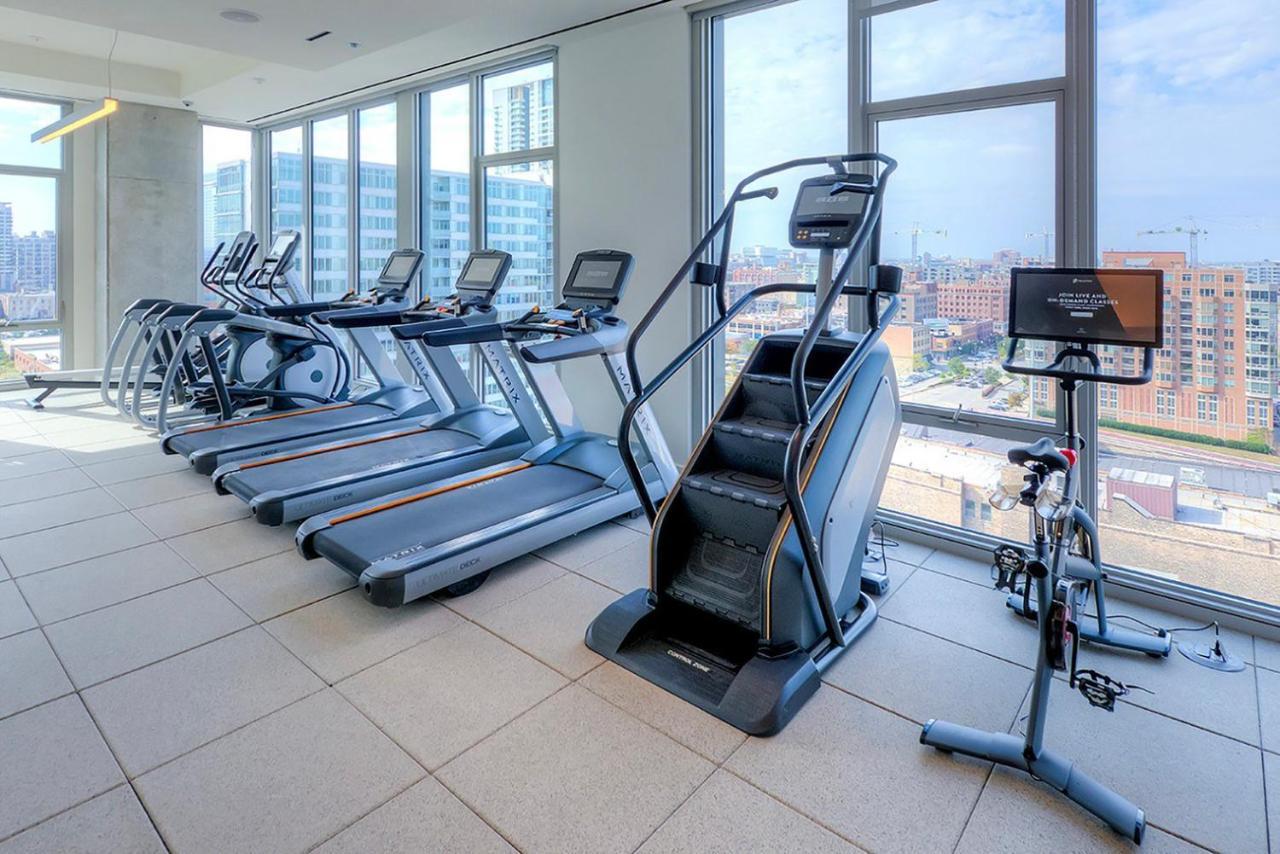 W Loop W Pool Gym Lounge Nr L Chi-747