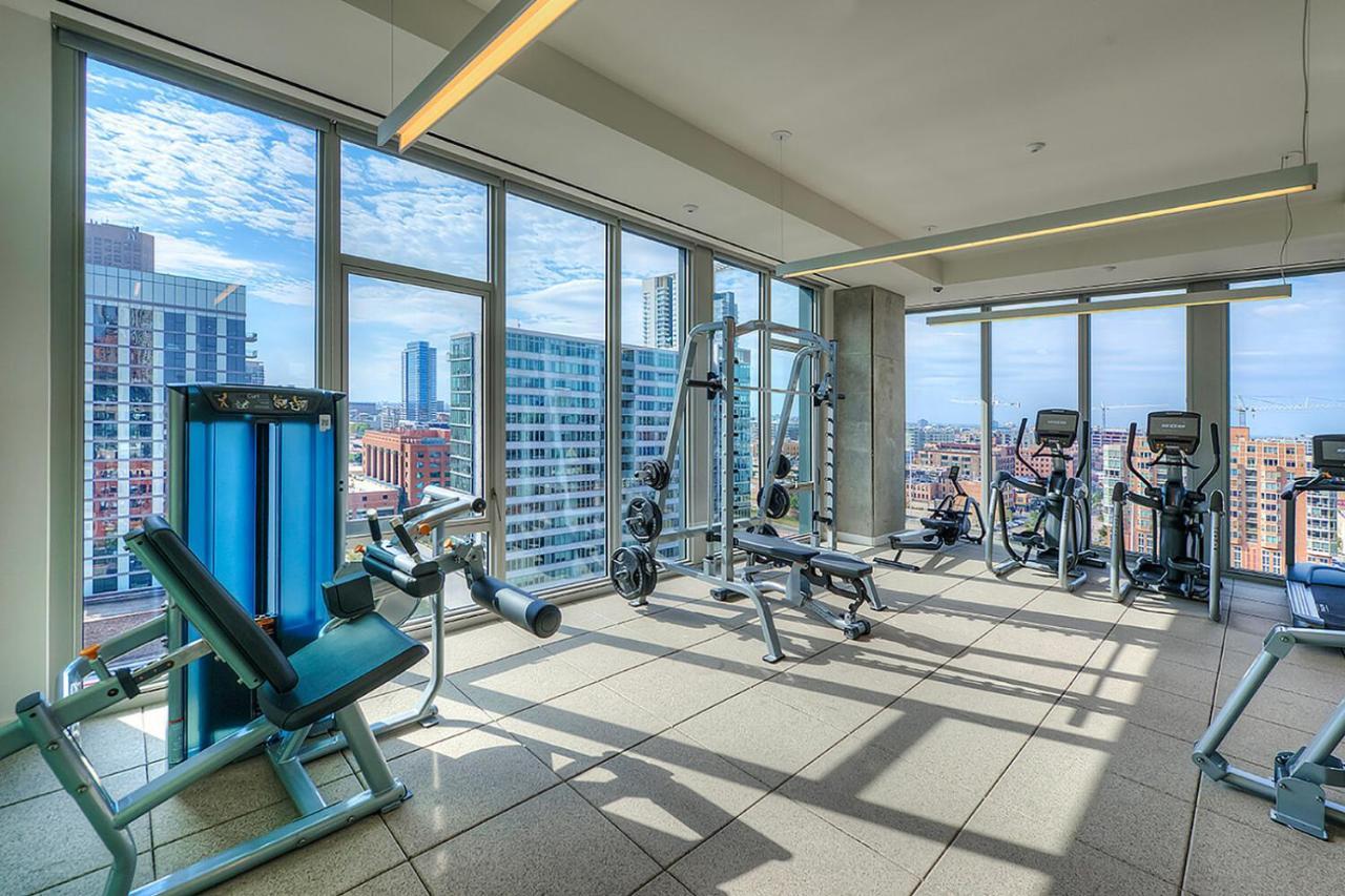 W Loop W Pool Gym Lounge Nr L Chi-747 *
