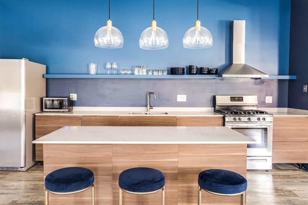 The Orleans - Entire Building - With Rooftop Deck Apartamento *