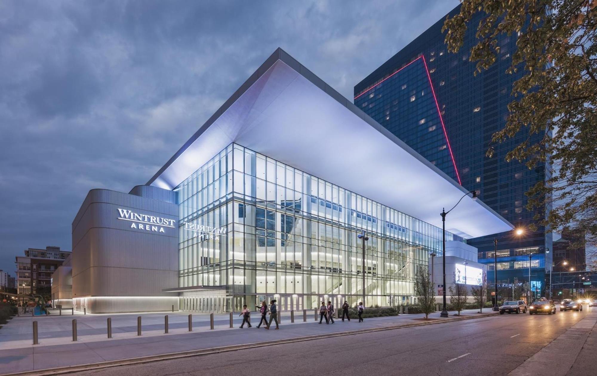 Mccormick Place 3br-2ba With Optional Parking - Sleeps 8 Apartment *
