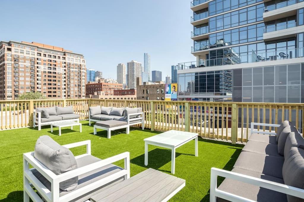 The Orleans - Entire Building - With Rooftop Deck Chicago