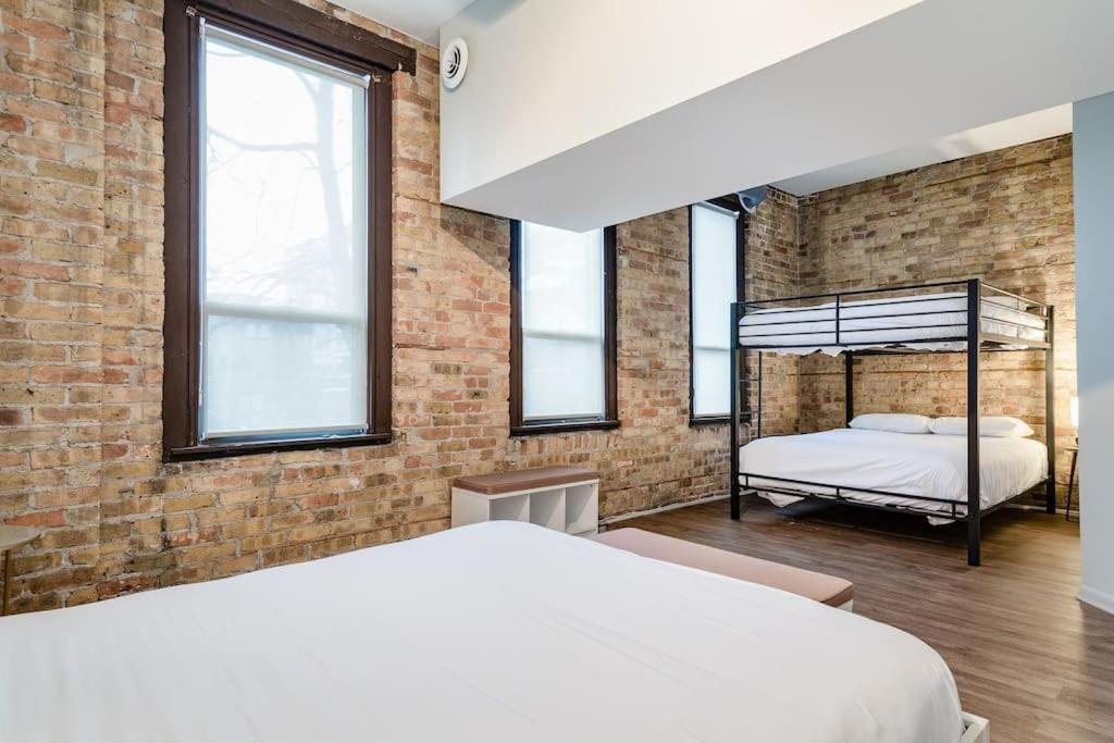 The Orleans - Entire Building - With Rooftop Deck *
