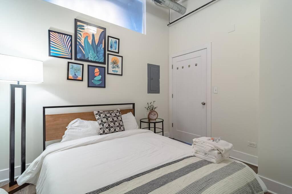 Mccormick 2br-2ba Family Unit For Up To 8 Guests With Optional Parking & Gym Access