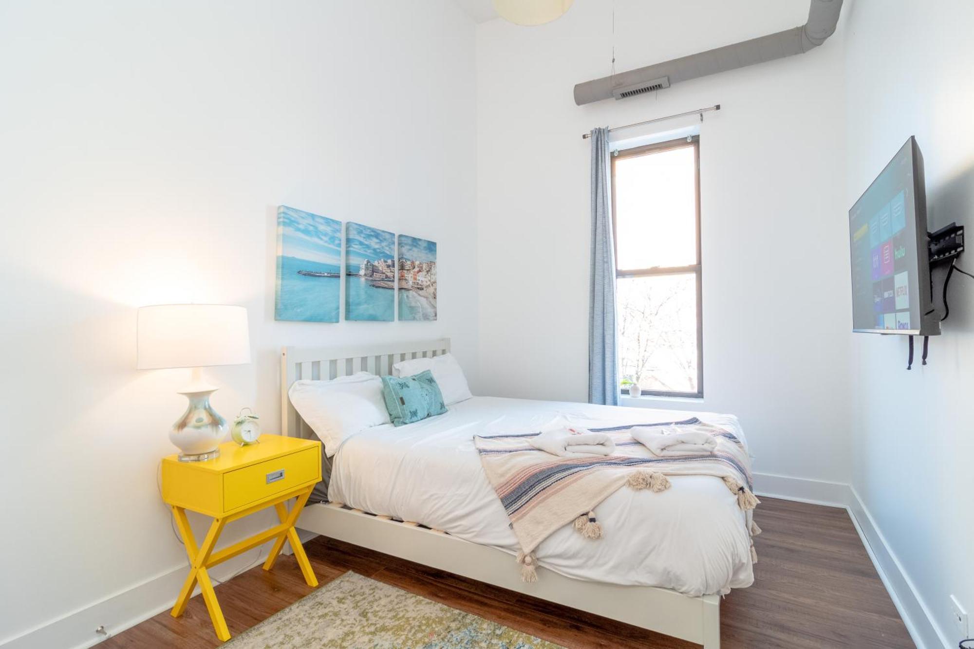 Mccormick Place 3br-2ba With Optional Parking - Sleeps 8 * Chicago