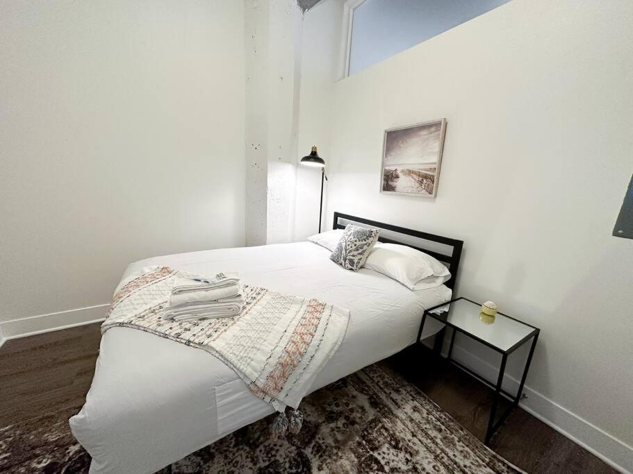 Mccormick 2b-2ba For Up To 8 Guests With Optional Parking & Gym * Chicago