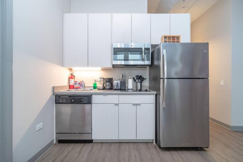 Mccormick 2br/2ba King Beds With Gym And Optional Parking For Up To 6 Guests Apartment *