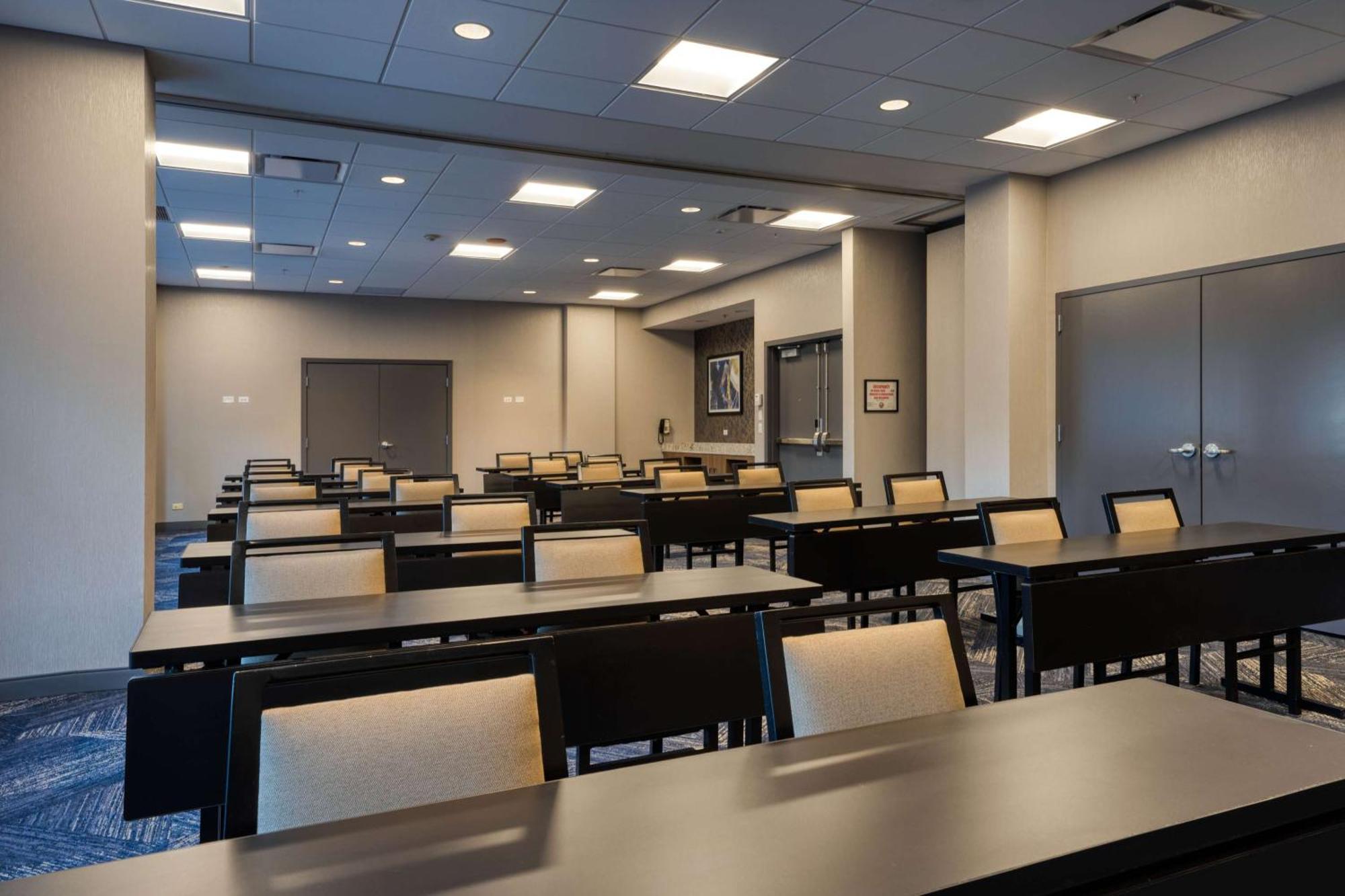 Hotel Hampton & Chicago-downtown 3*