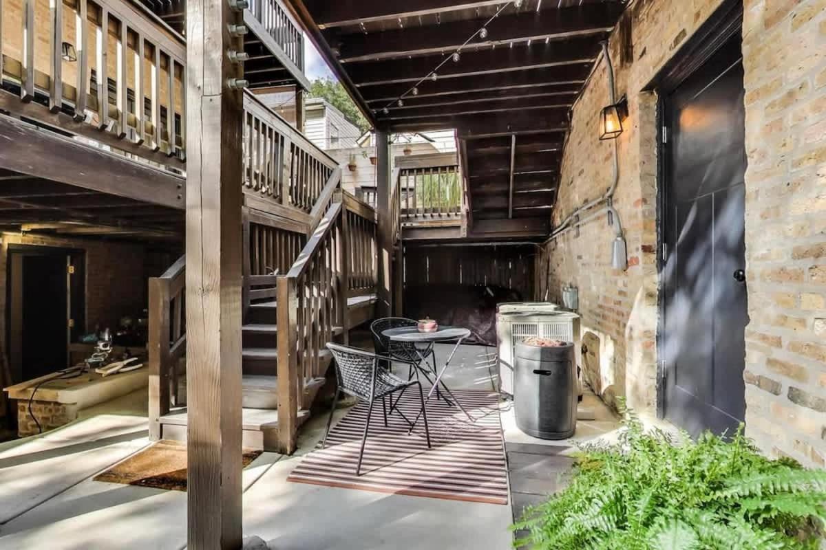 Modern 2br With Patio & Cozy Space Apartamento