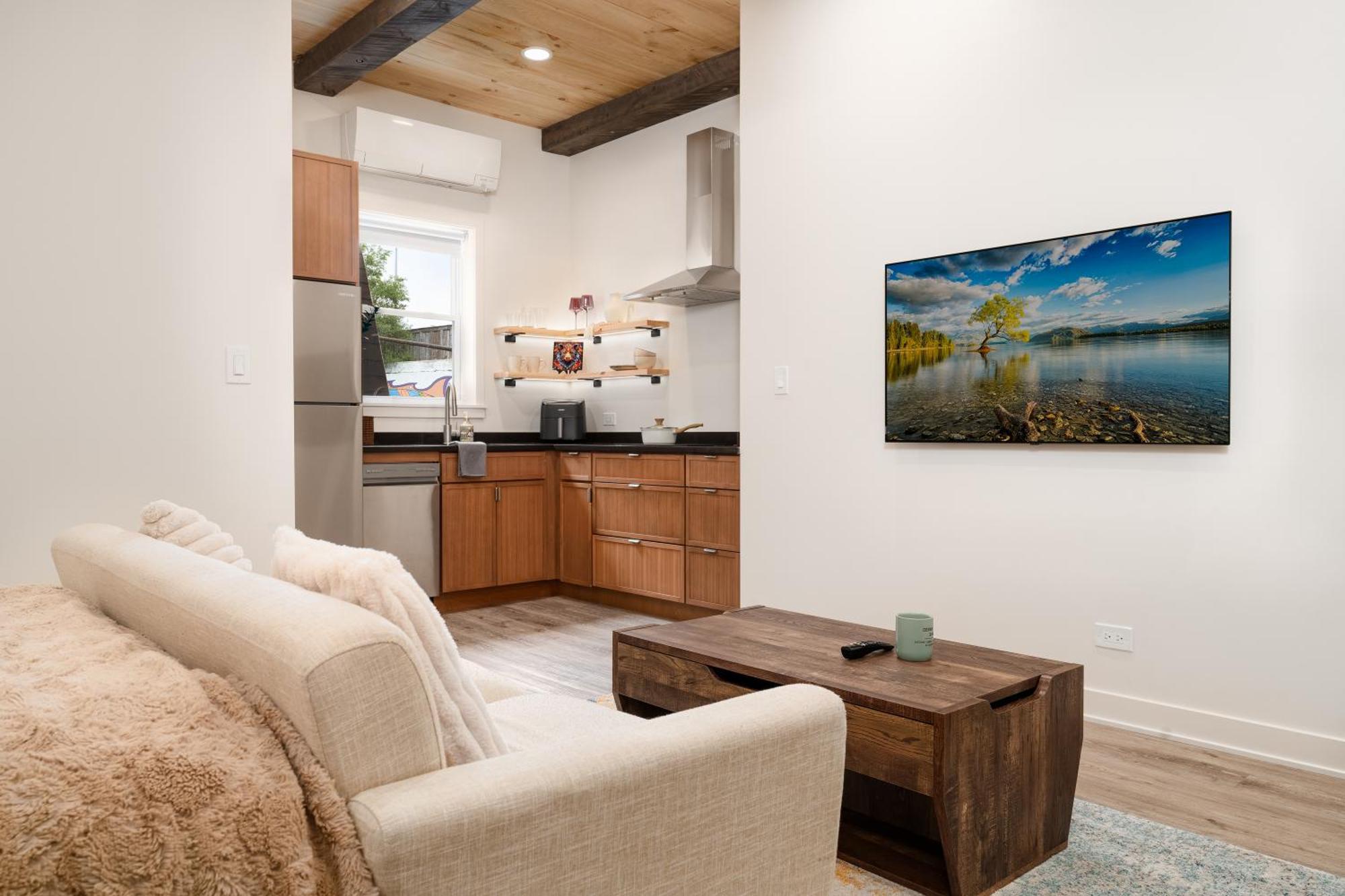 Pulaski Point Apartment Chicago