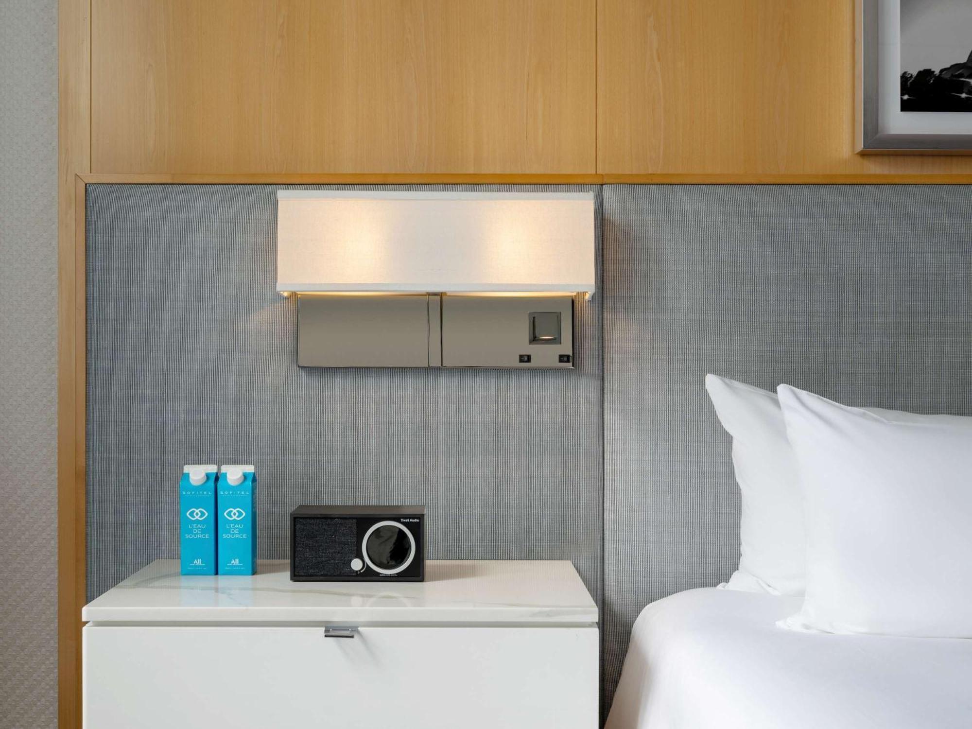 Sofitel Magnificent Mile Hotel