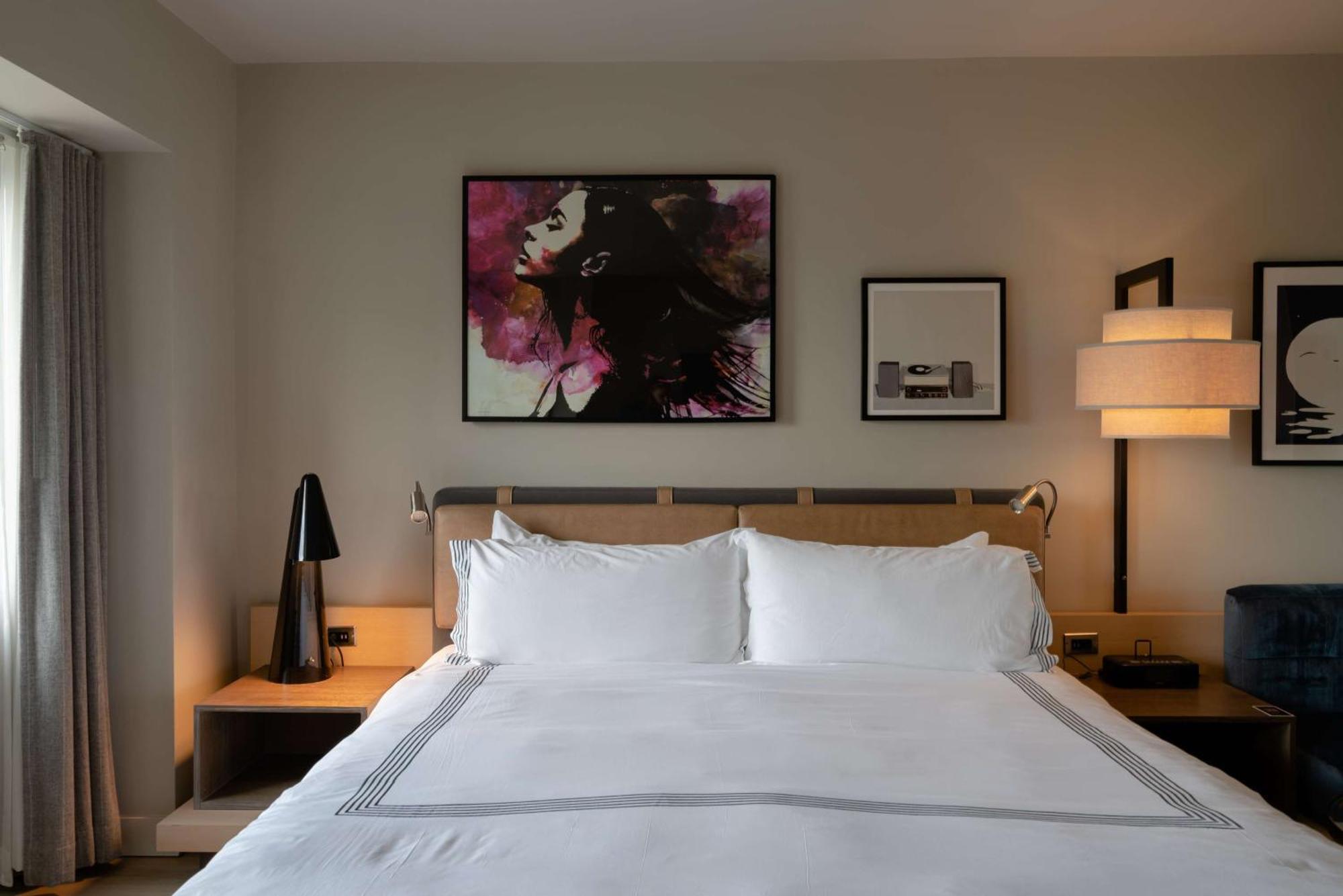 Thompson Chicago, By Hyatt 4*