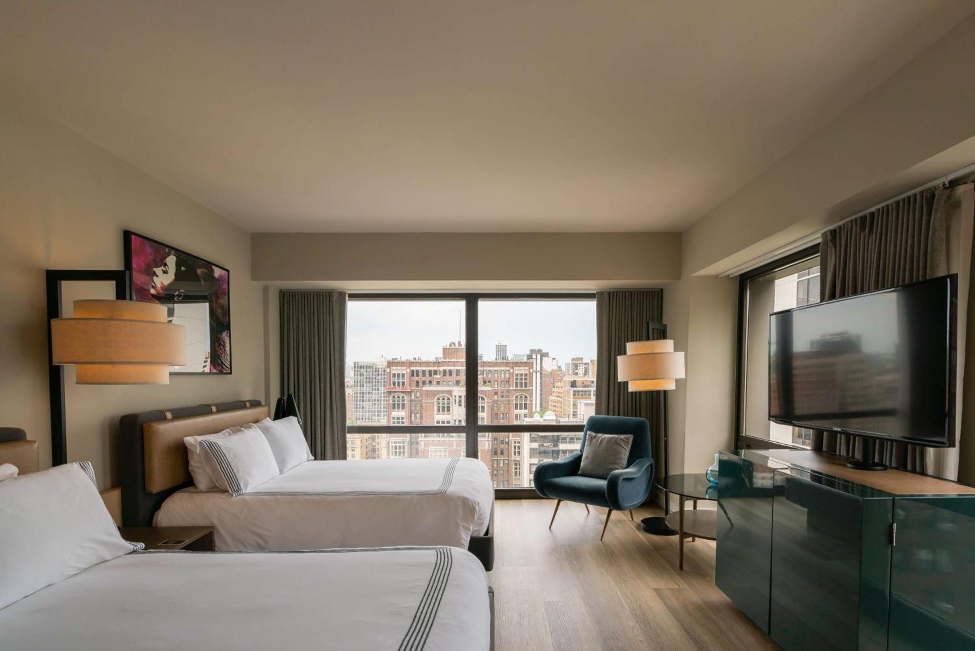 Thompson Chicago, By Hyatt