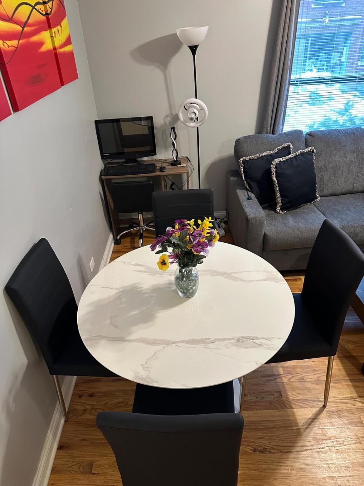 Entire In Heart Of Apartment
