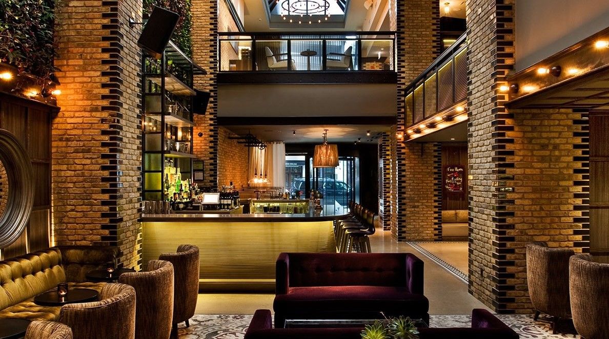 Thompson Chicago, By Hyatt Chicago