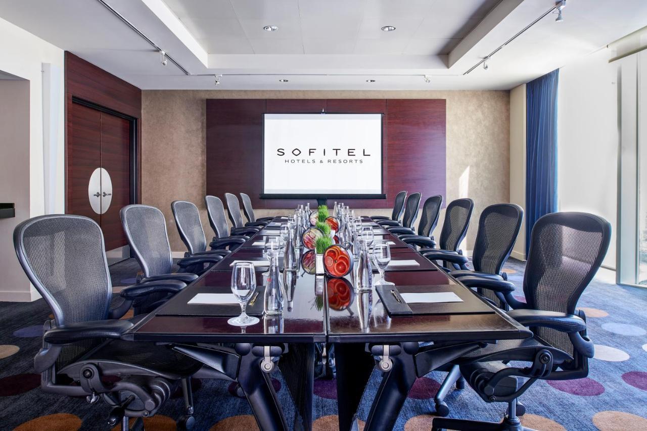 Sofitel Magnificent Mile Hotel 5*
