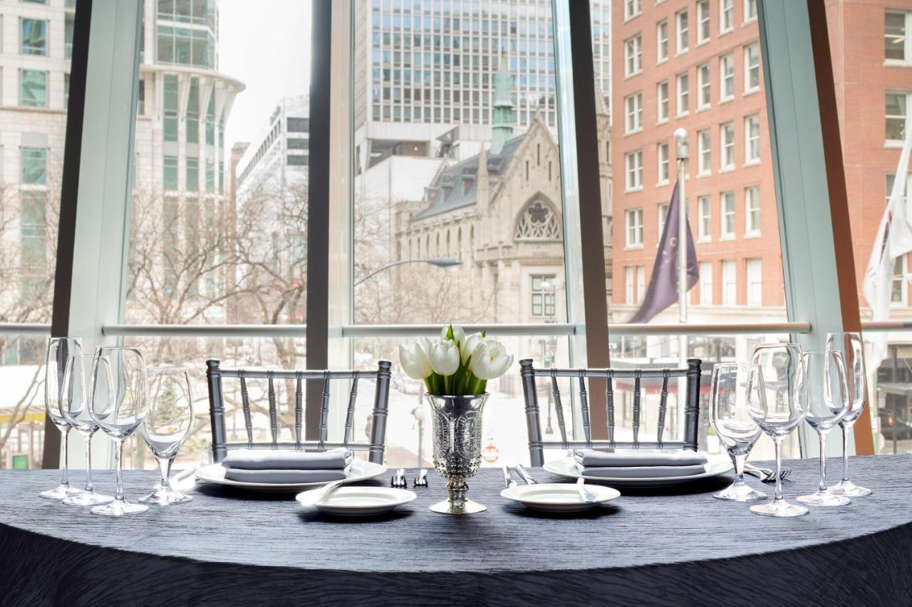 Sofitel Magnificent Mile Hotel 5*