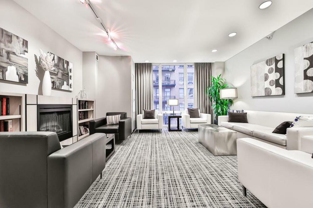Ich Suites Apartment Chicago