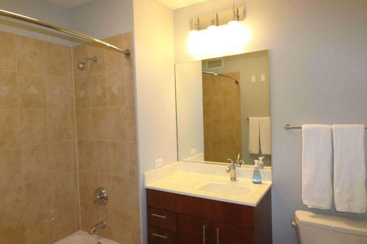 Apartment Ich Suites Chicago