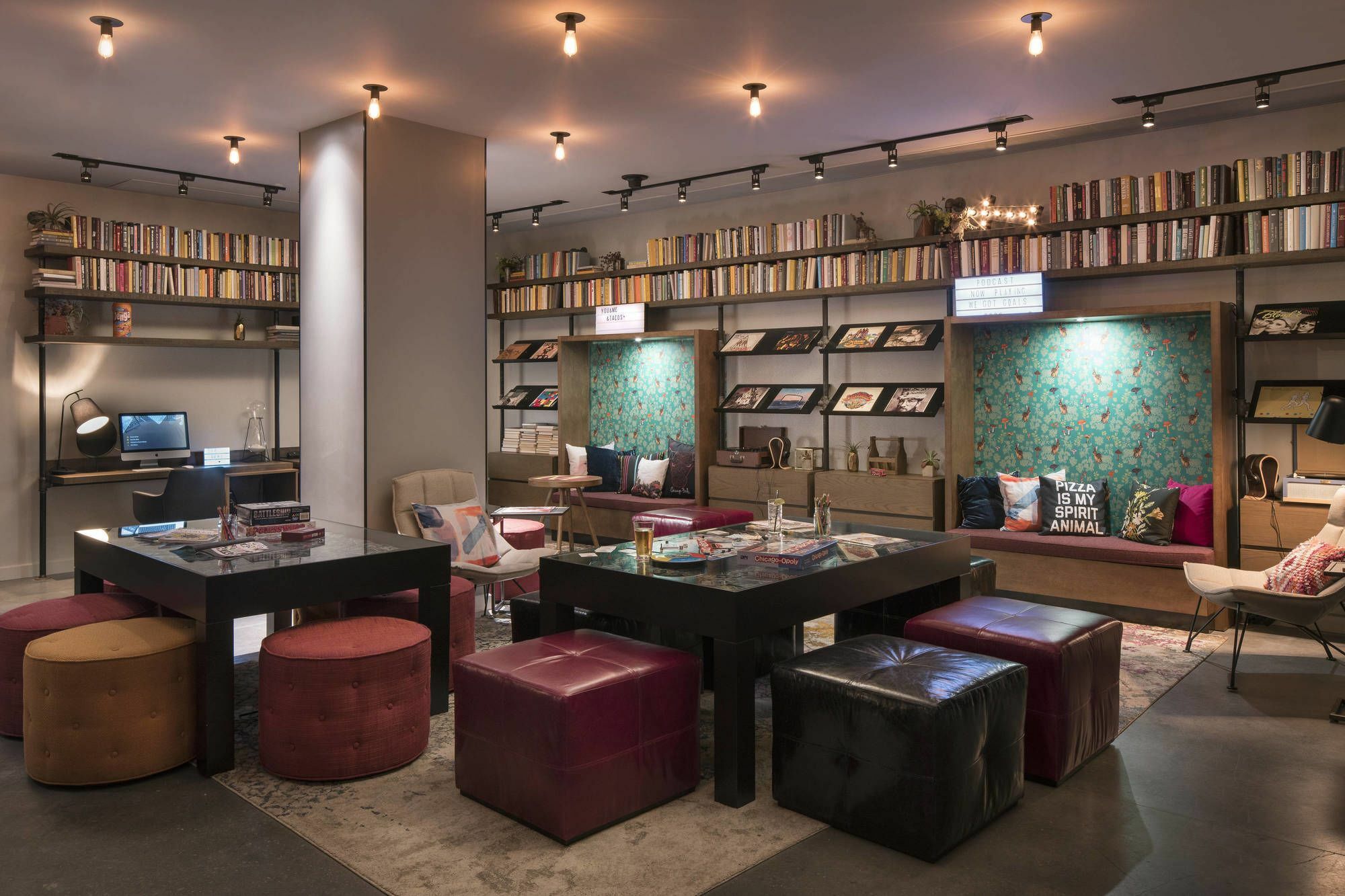 Moxy Downtown Hotel Chicago