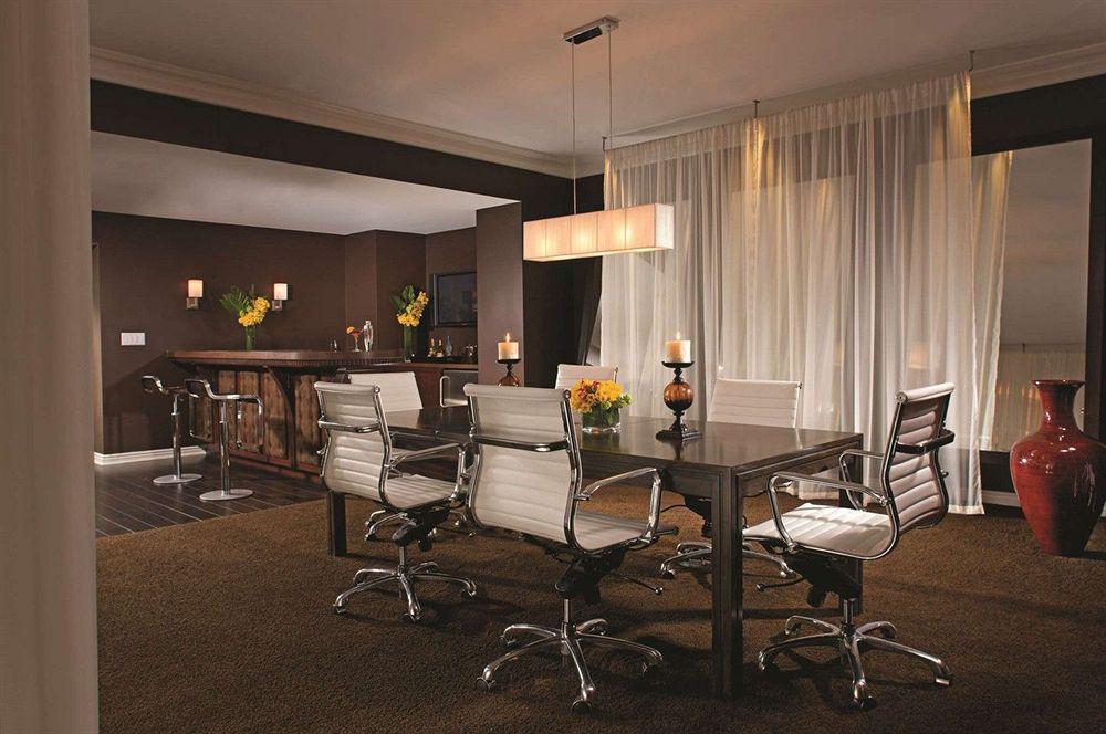 Downtown, Autograph Collection Hotel Chicago
