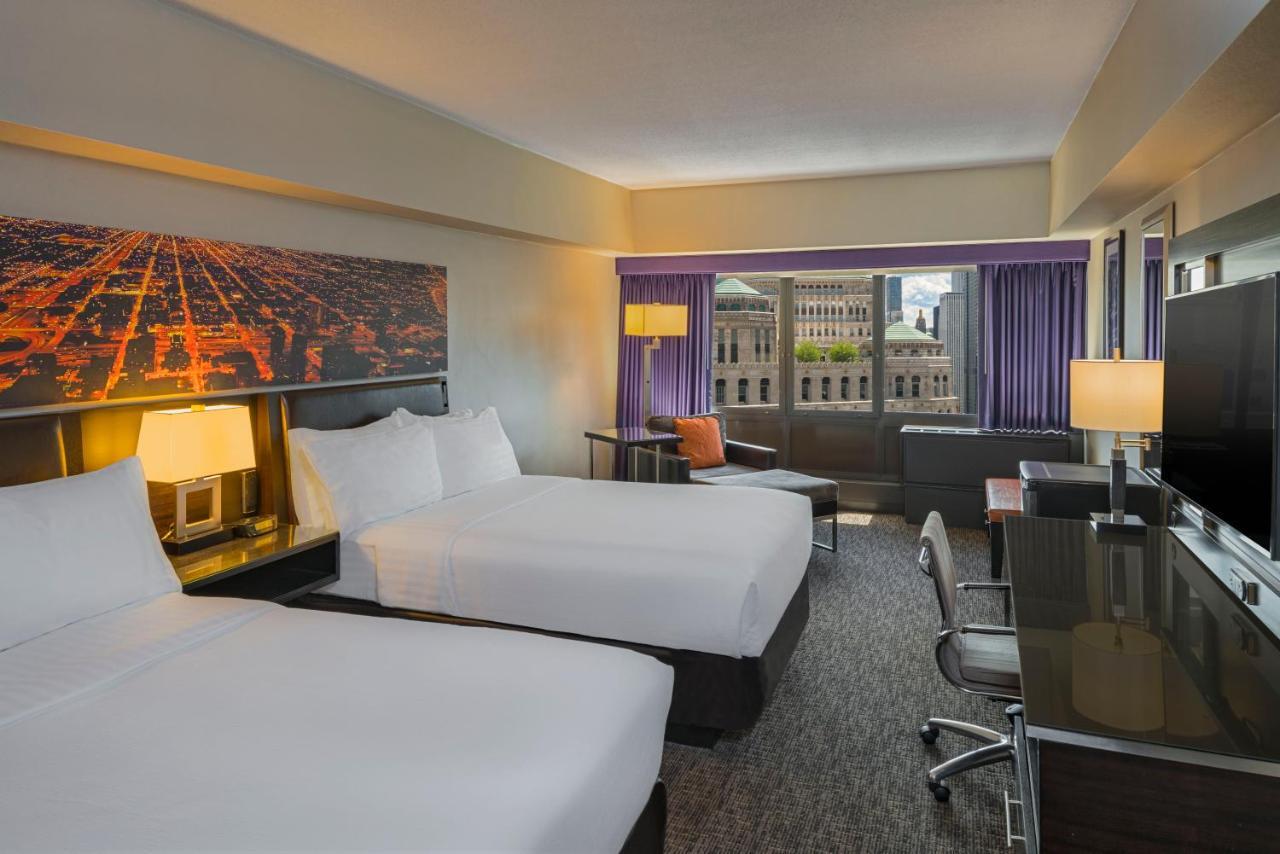 Hotel Holiday Mart Plaza River North, An Ihg 4*