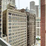 Gold Coast 2Br W Gym Lounge 1 Block To L Chi-801