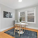 Serene 1Br Chicago Apartment - Barry 2